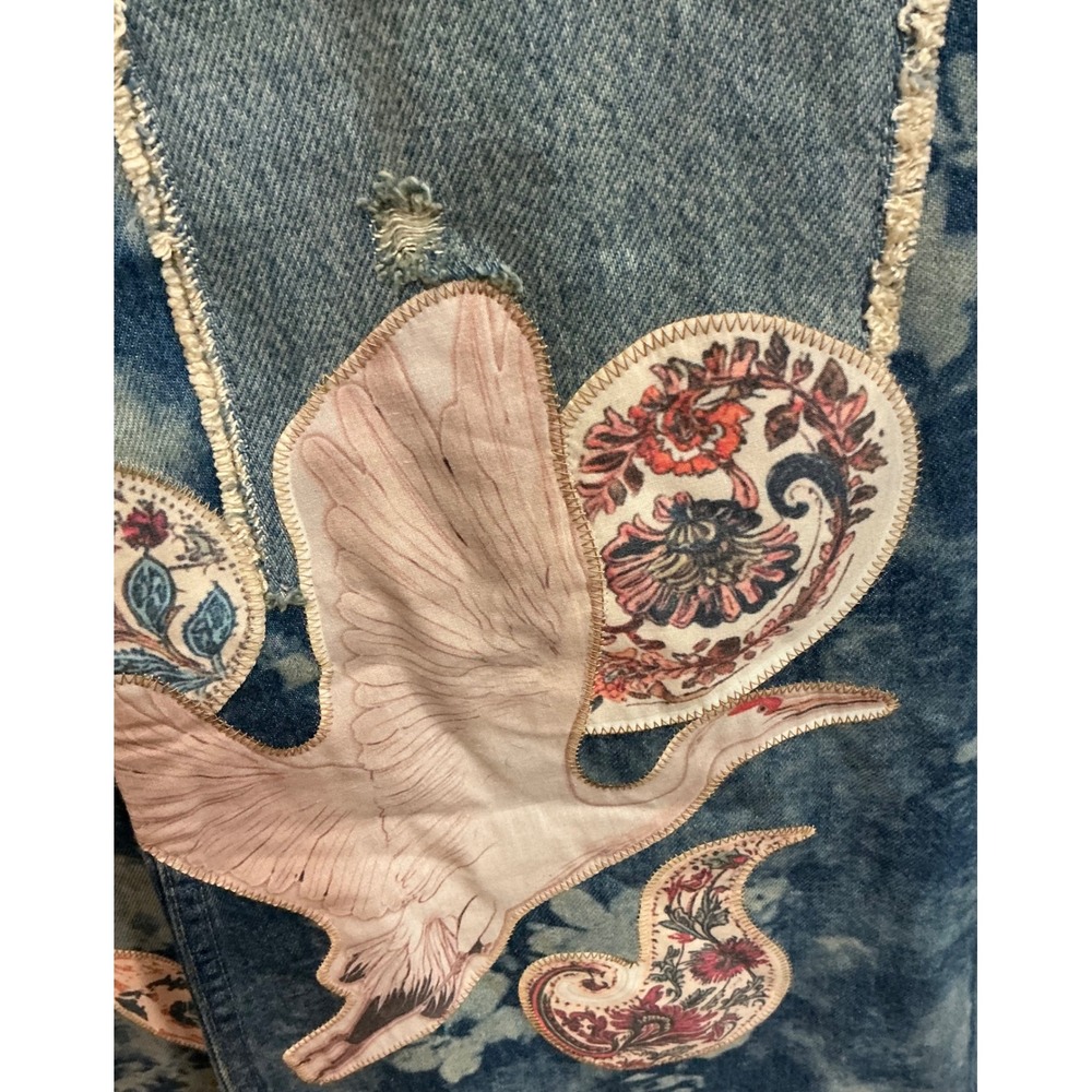 Free People Flying High Patched Jeans We The Free Embroidered Free‎ Birds 26 NWT - Picture 6 of 10